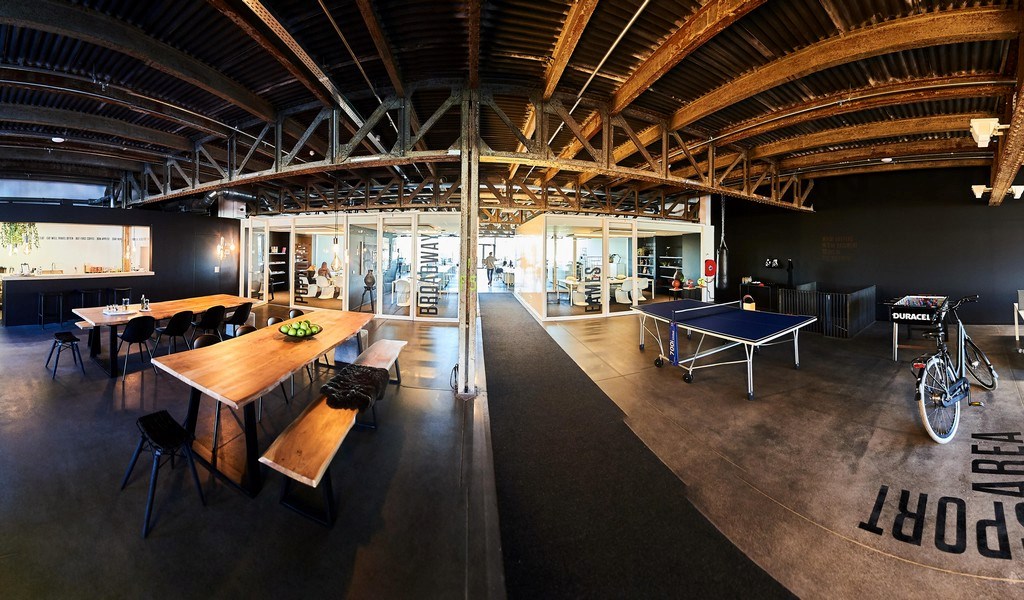 Uitzonderlijk loftkantoor te koop aan de Voorhaven in Gent