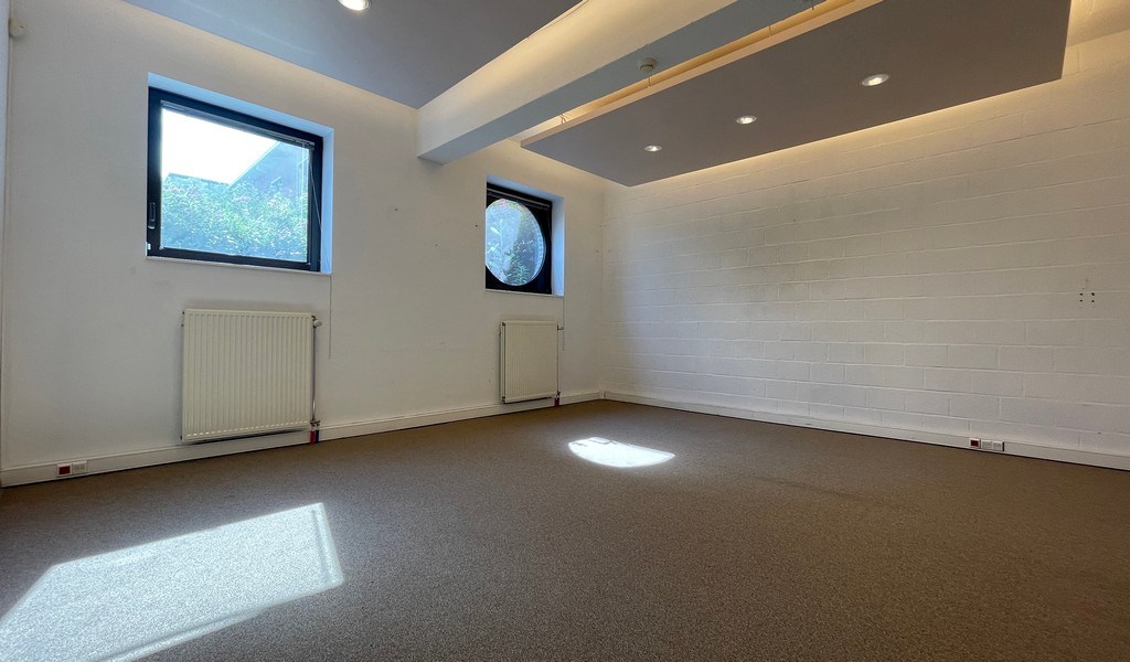 Budgetvriendelijke kantoren te huur aan luchthaven in Deurne