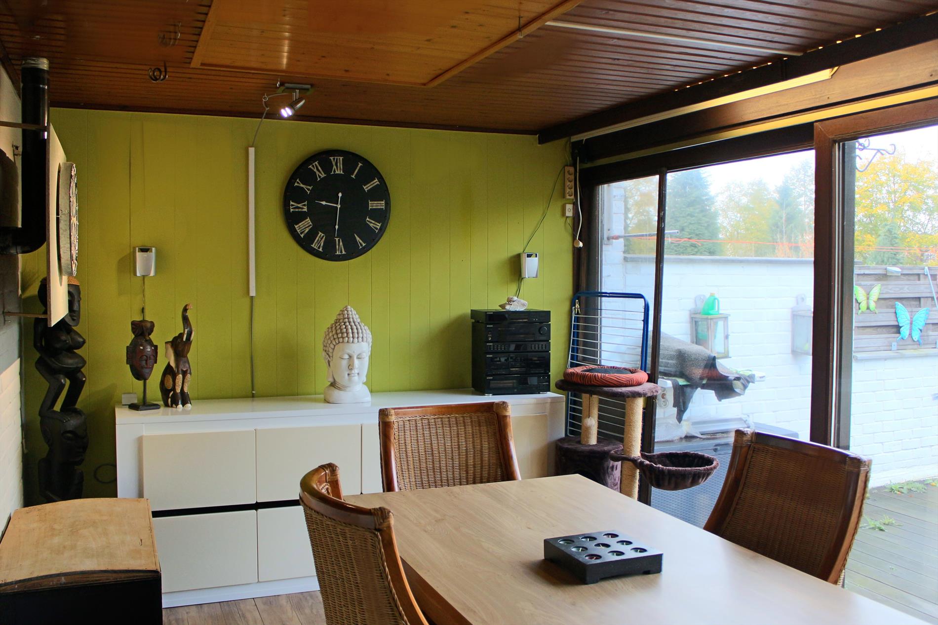 Ruime driegevelwoonst op toplocatie 