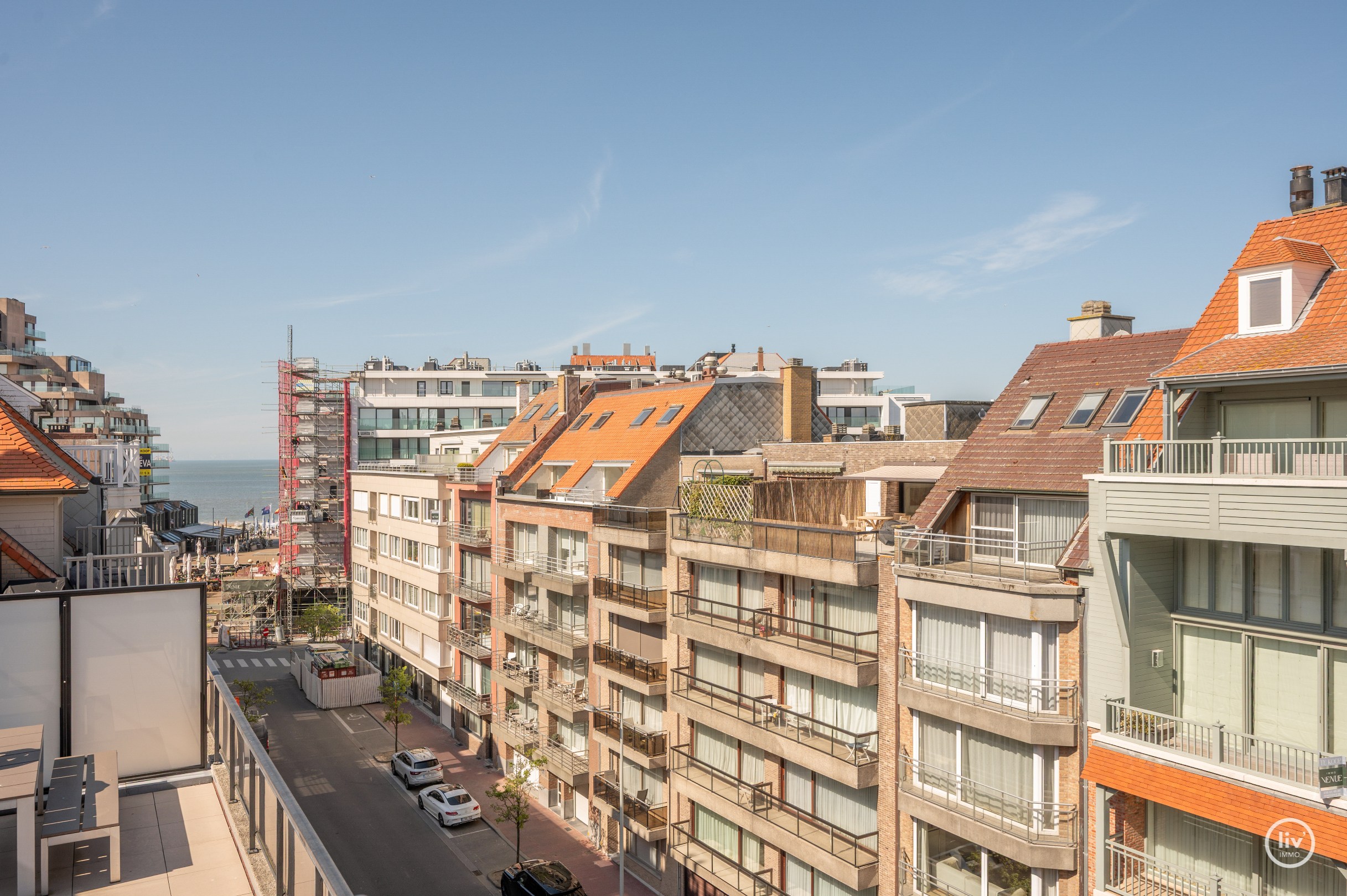 Spacieux duplex avec 3 chambres dans un emplacement de premier choix sur la Van Bunnenvaan à Knokke. 