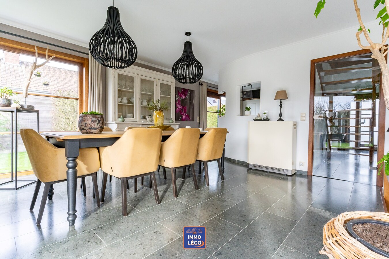 Magnifique villa érigée sur 762m², dans un clos prisé – Coup de cœur ! 