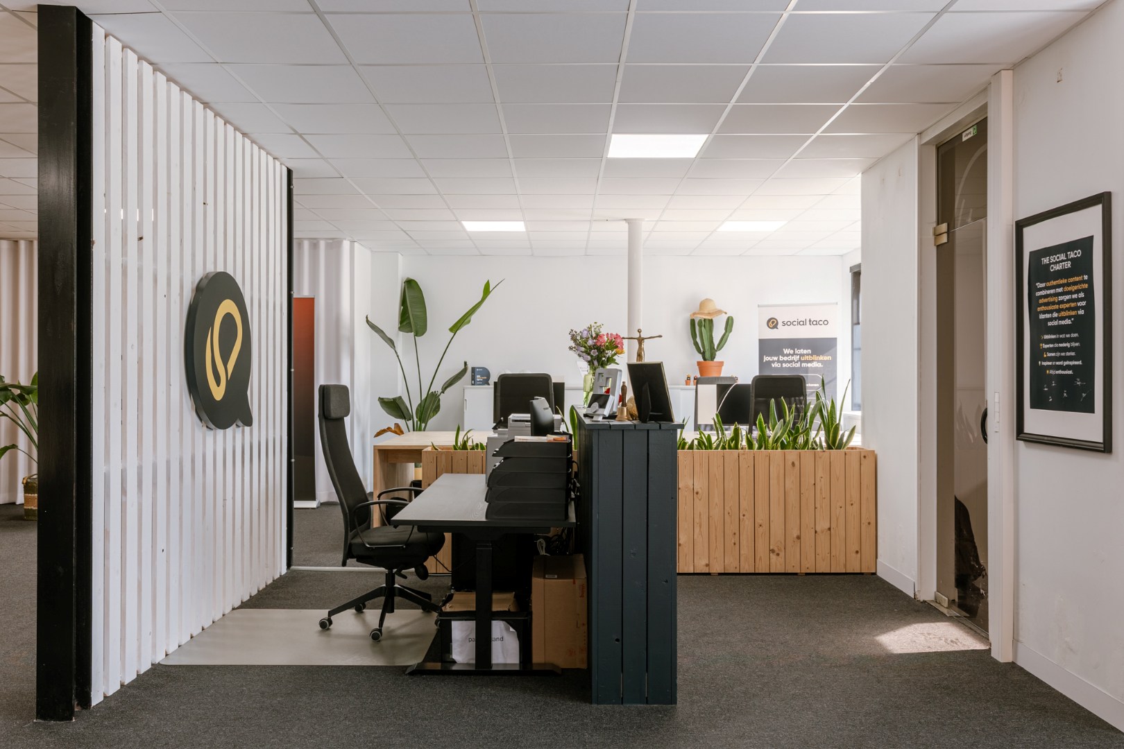 Vlot te bereiken kantoorgebouw 