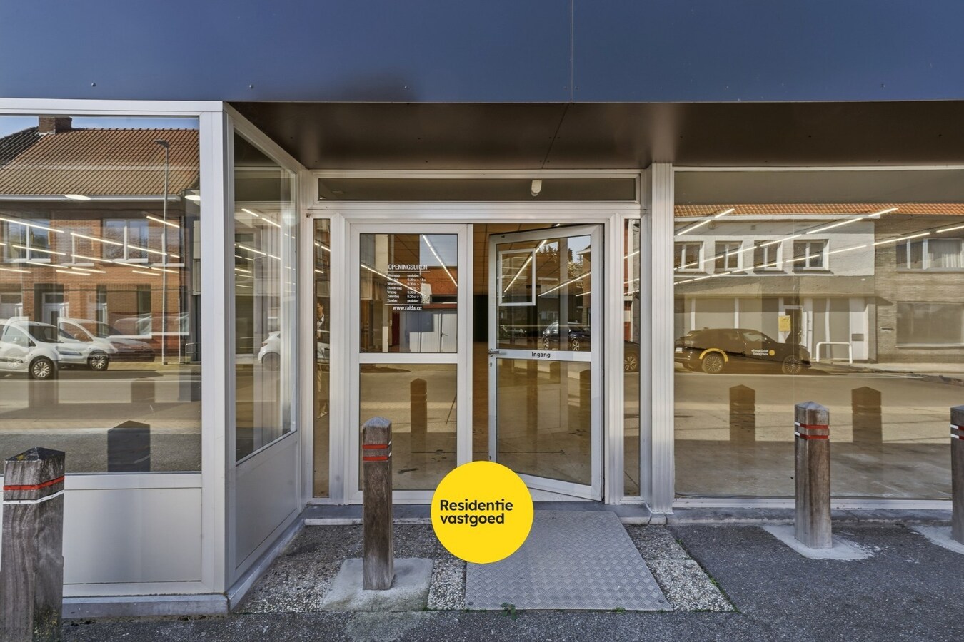 Te huur showroom - Zedelgem