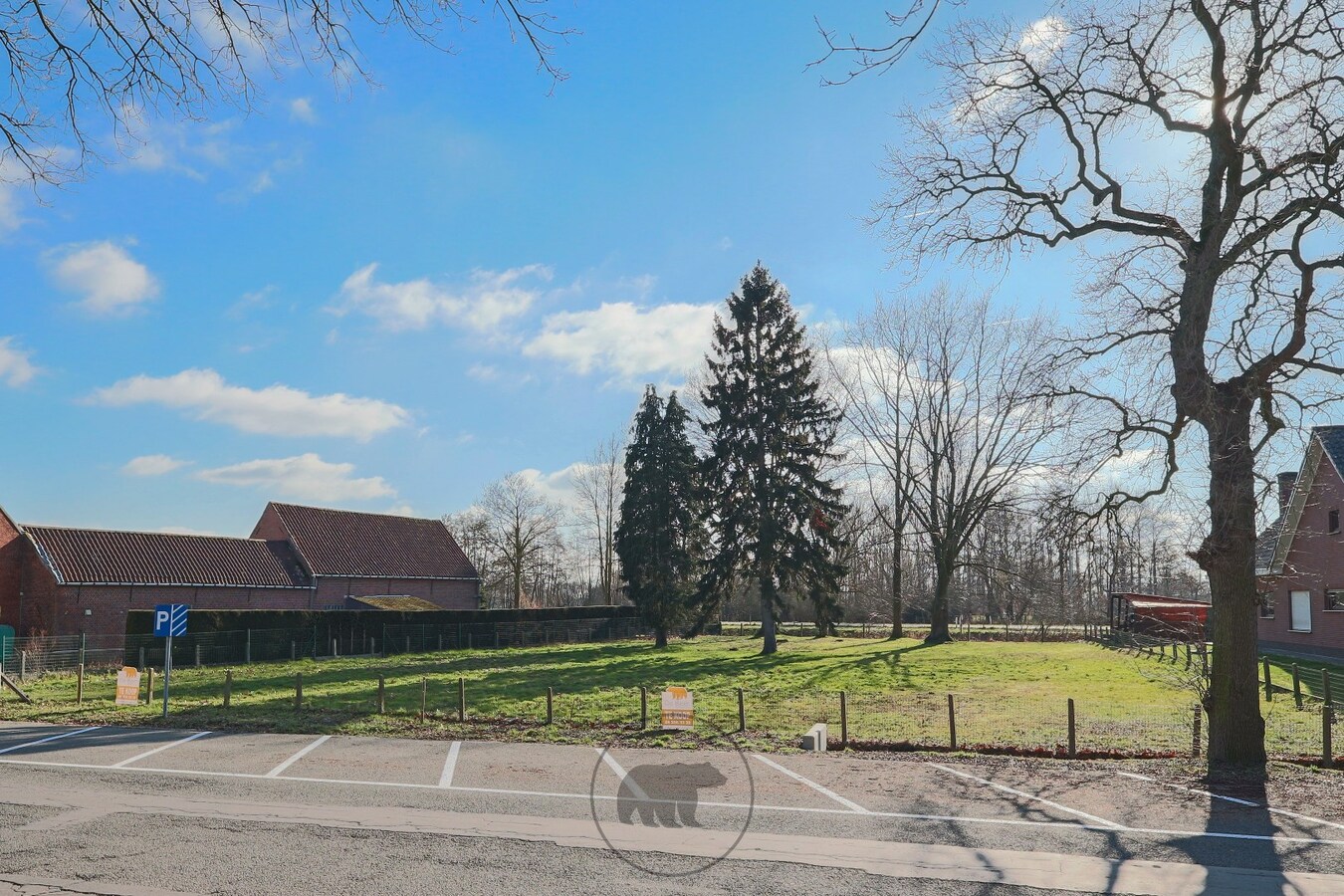 Bouwlot met achterin volwassen eiken (739m) te Lochristi 