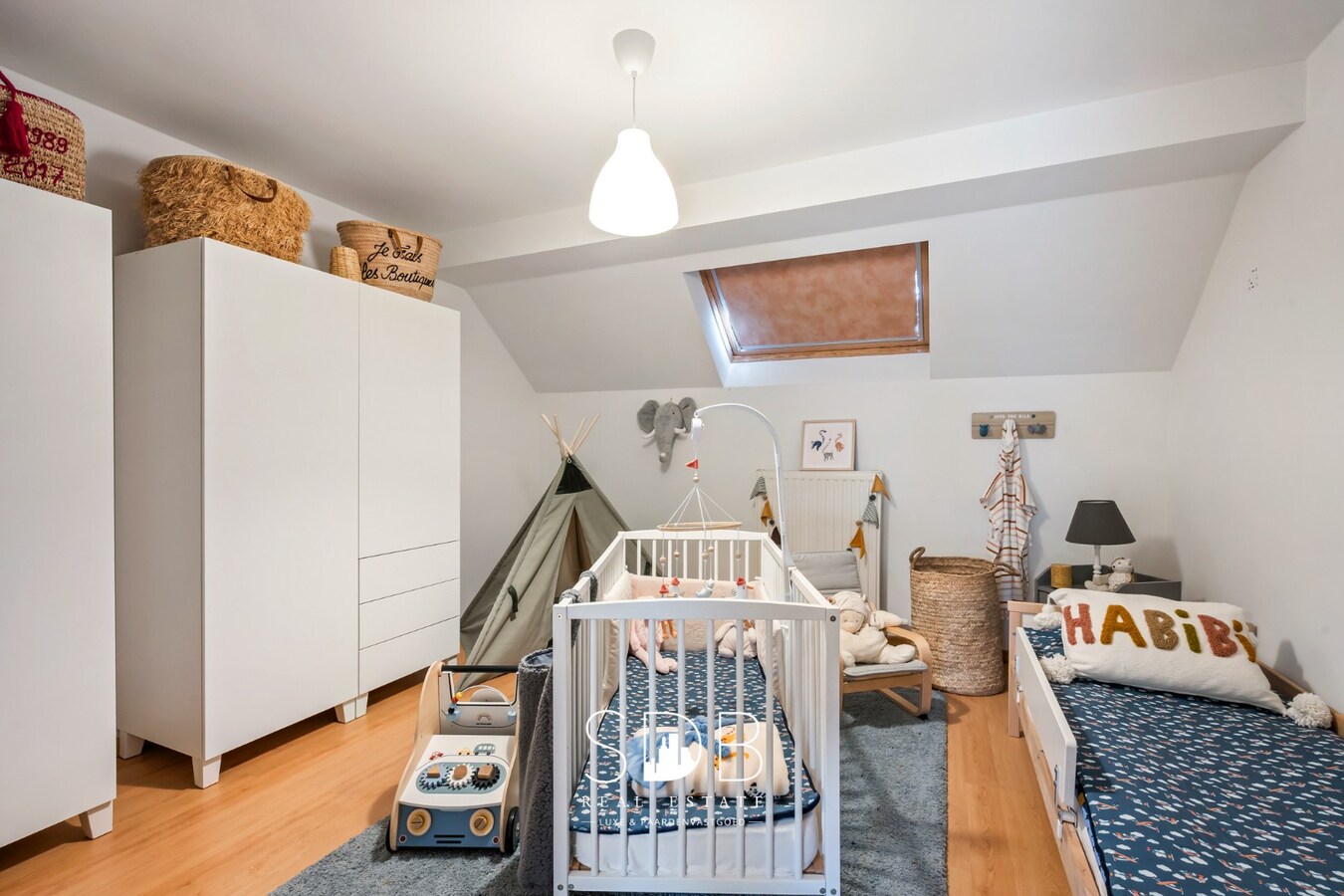 Prachtige landelijke hoeve woning met gezinstuin en graslanden op 1hectare 