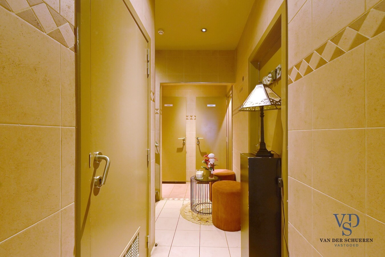 Multi-functionele eigendom op topligging. 