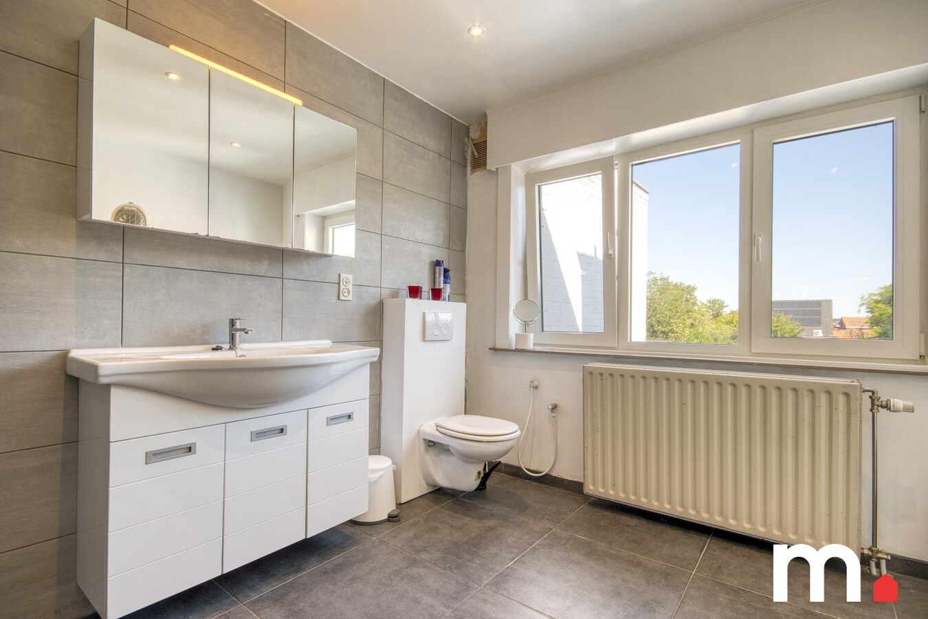 Ruime gezinswoning in de regio Waregem te koop ! 