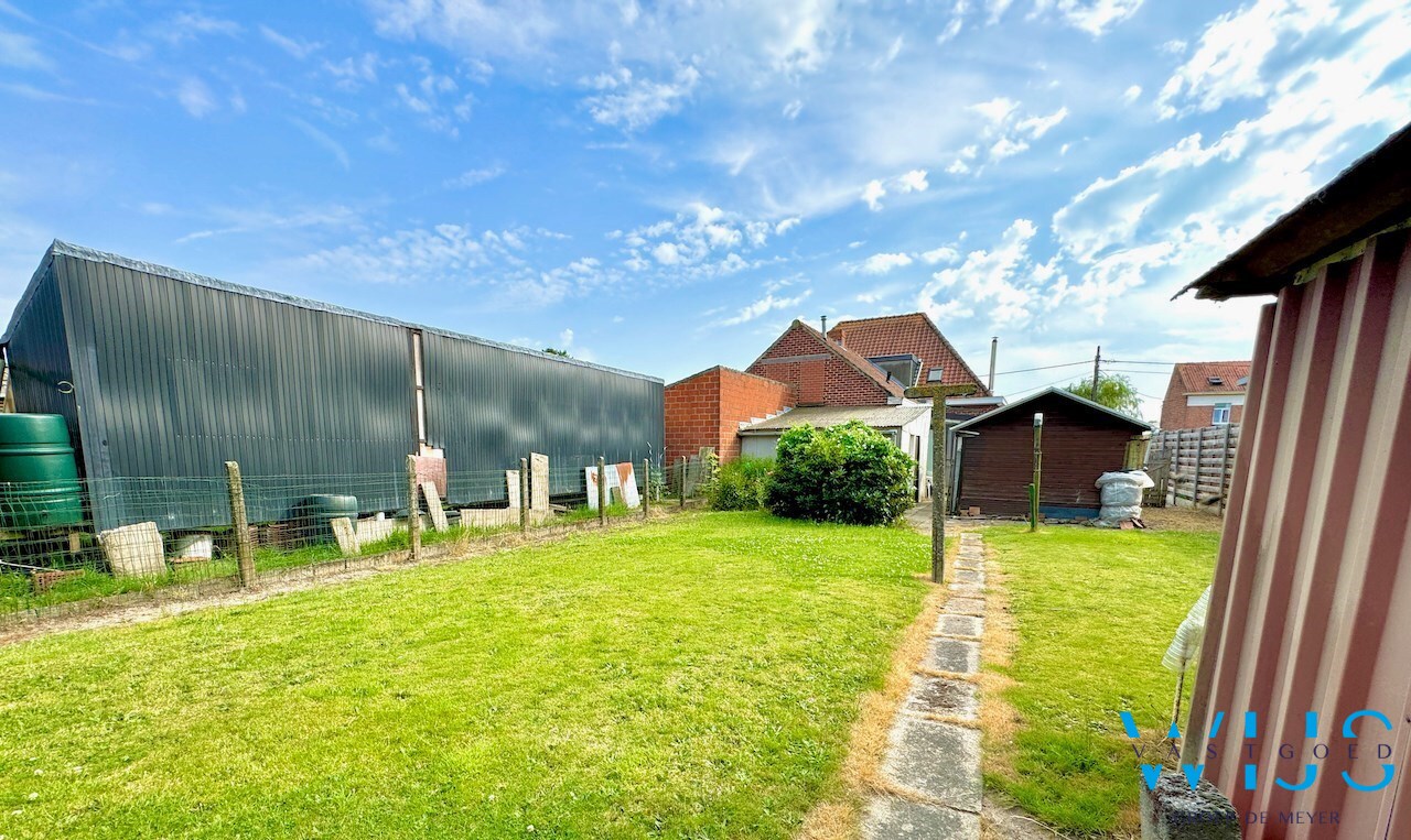 Interessante te renoveren woning in Drongen! 