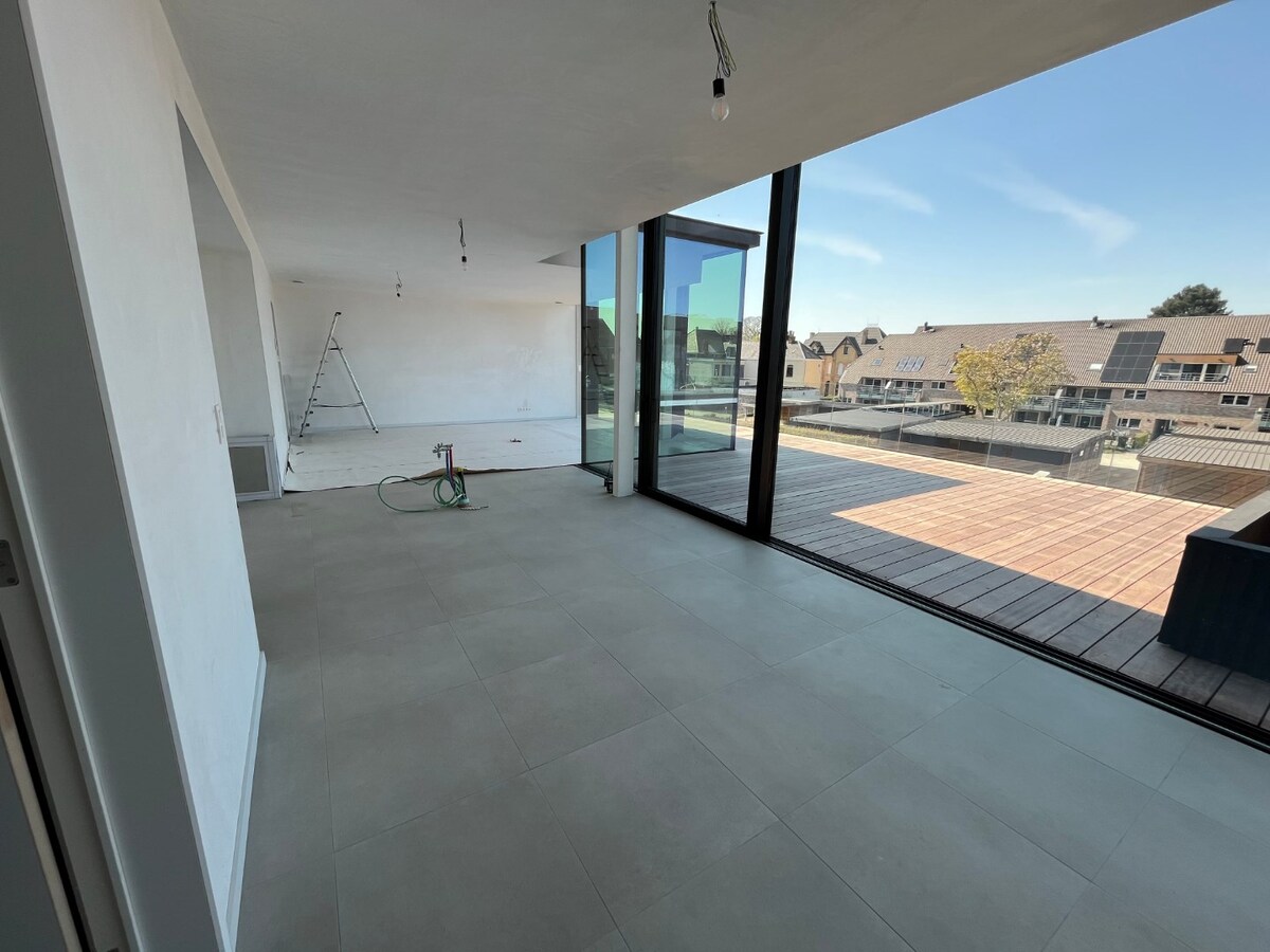 Luxe penthouse in hartje Zingem 