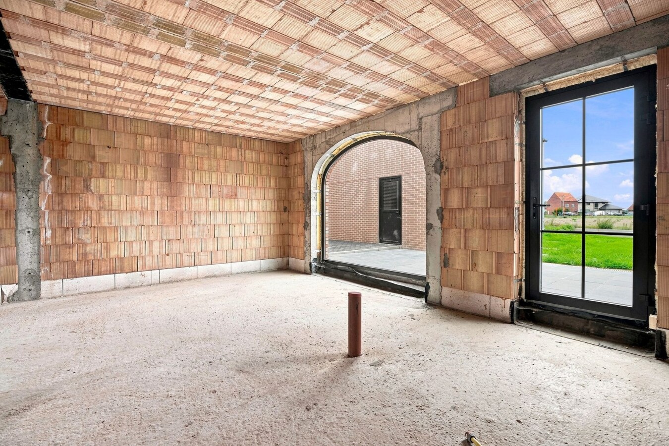 Ruime casco halfopen nieuwbouw met ruime garage in Merkem! 