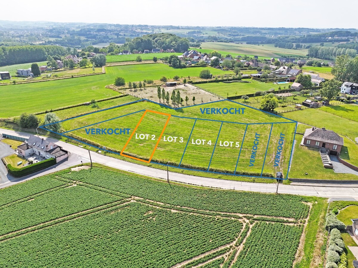 Bouwgrond voor open bebouwing op +/- 8 are te Zottegem 