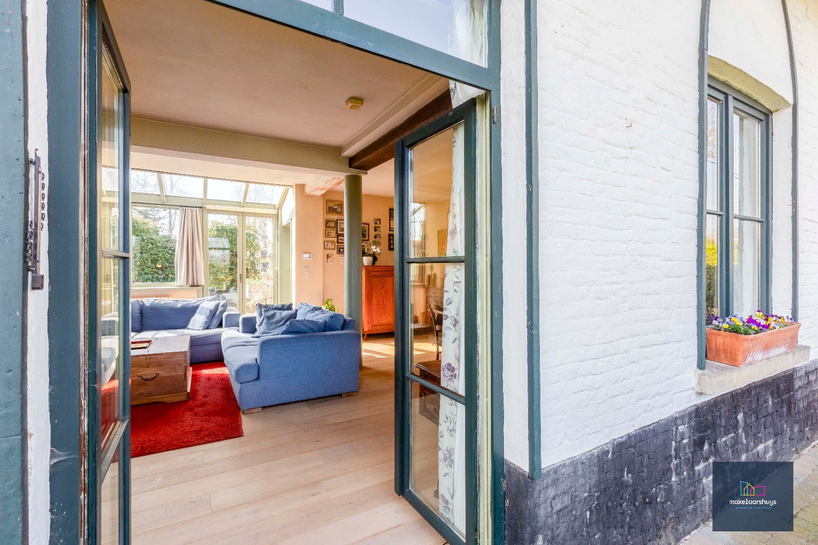 Unieke hovenierswoning op een perceel van 1 ha 18a 84ca 