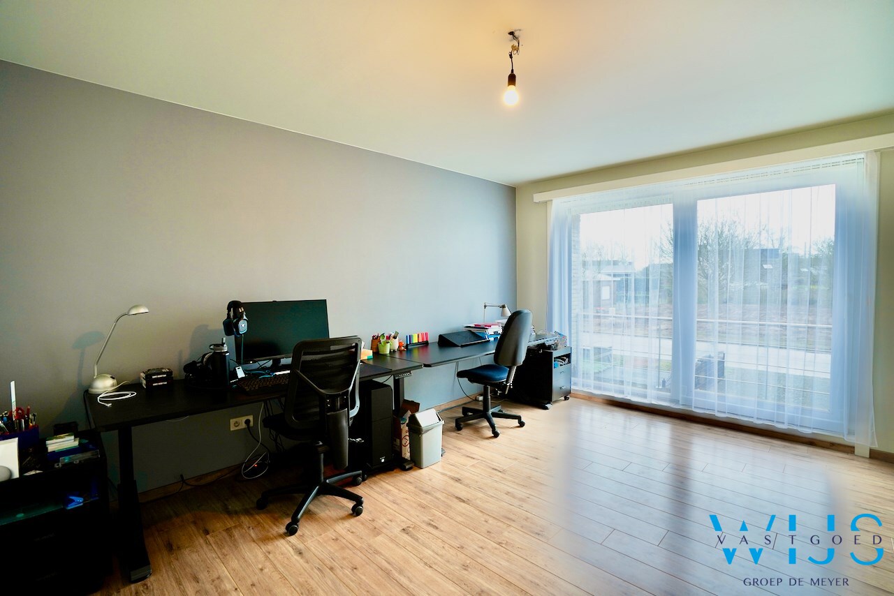 Woonhuis met 6 slaapkamers op TOPlocatie te EVERGEM ! 