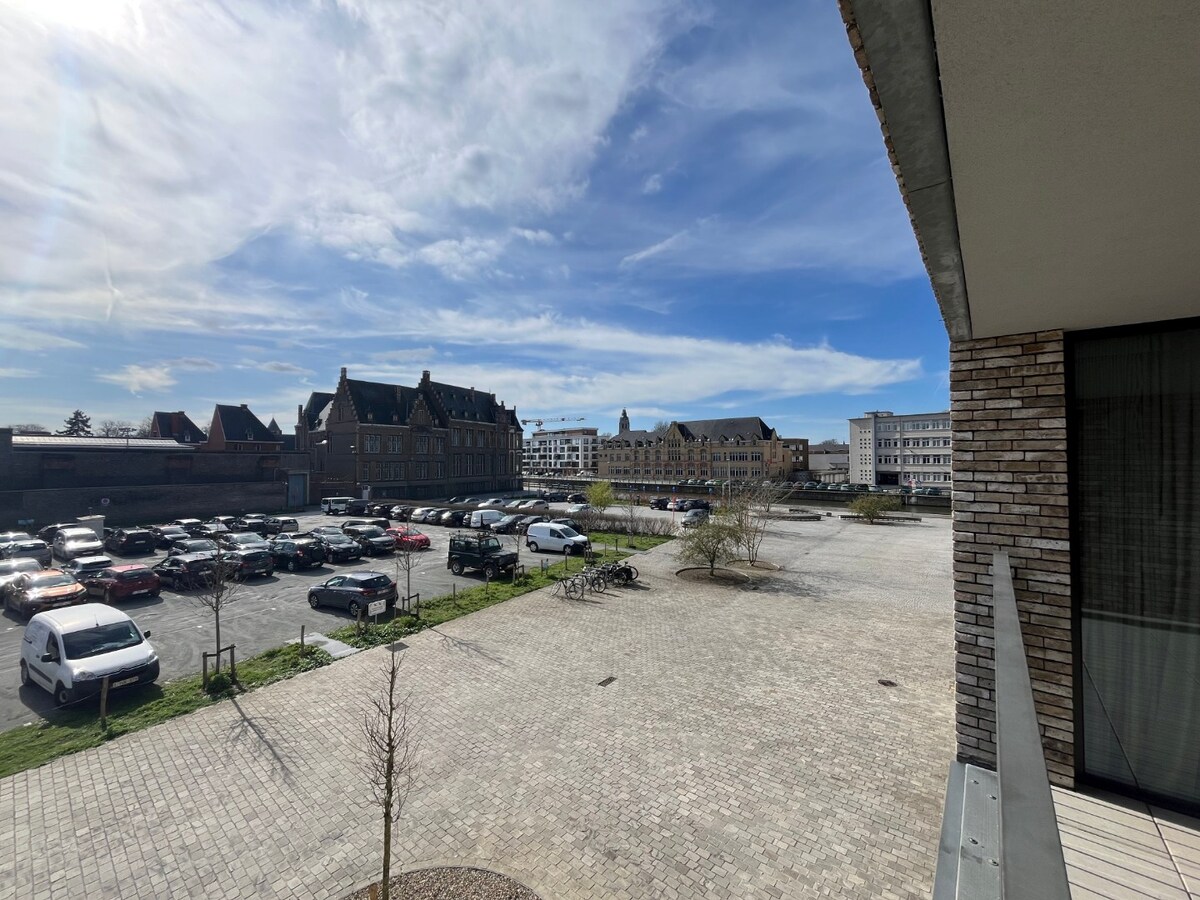 2-slaapkamer appartement met aangenaam terras. 