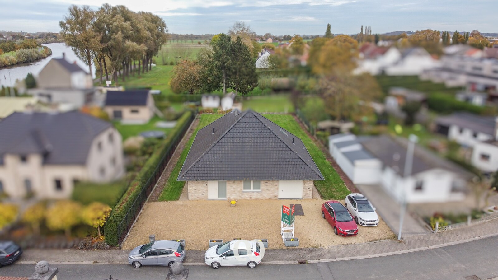 VERKOOP OP LIJFRENTE Prachtig gelegen open bebouwing 