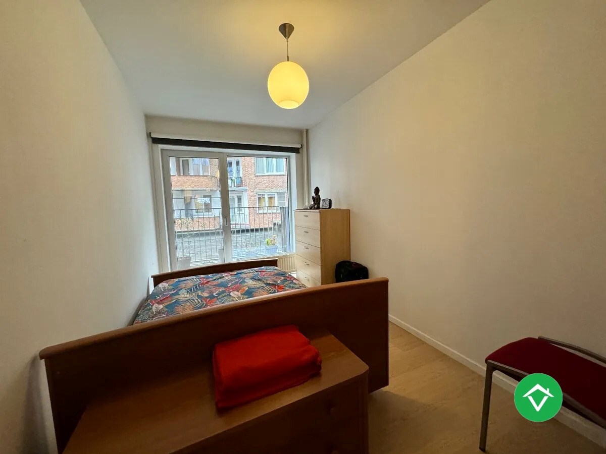 Appartement met 2 slaapkamers en garage Coupure te Gent 