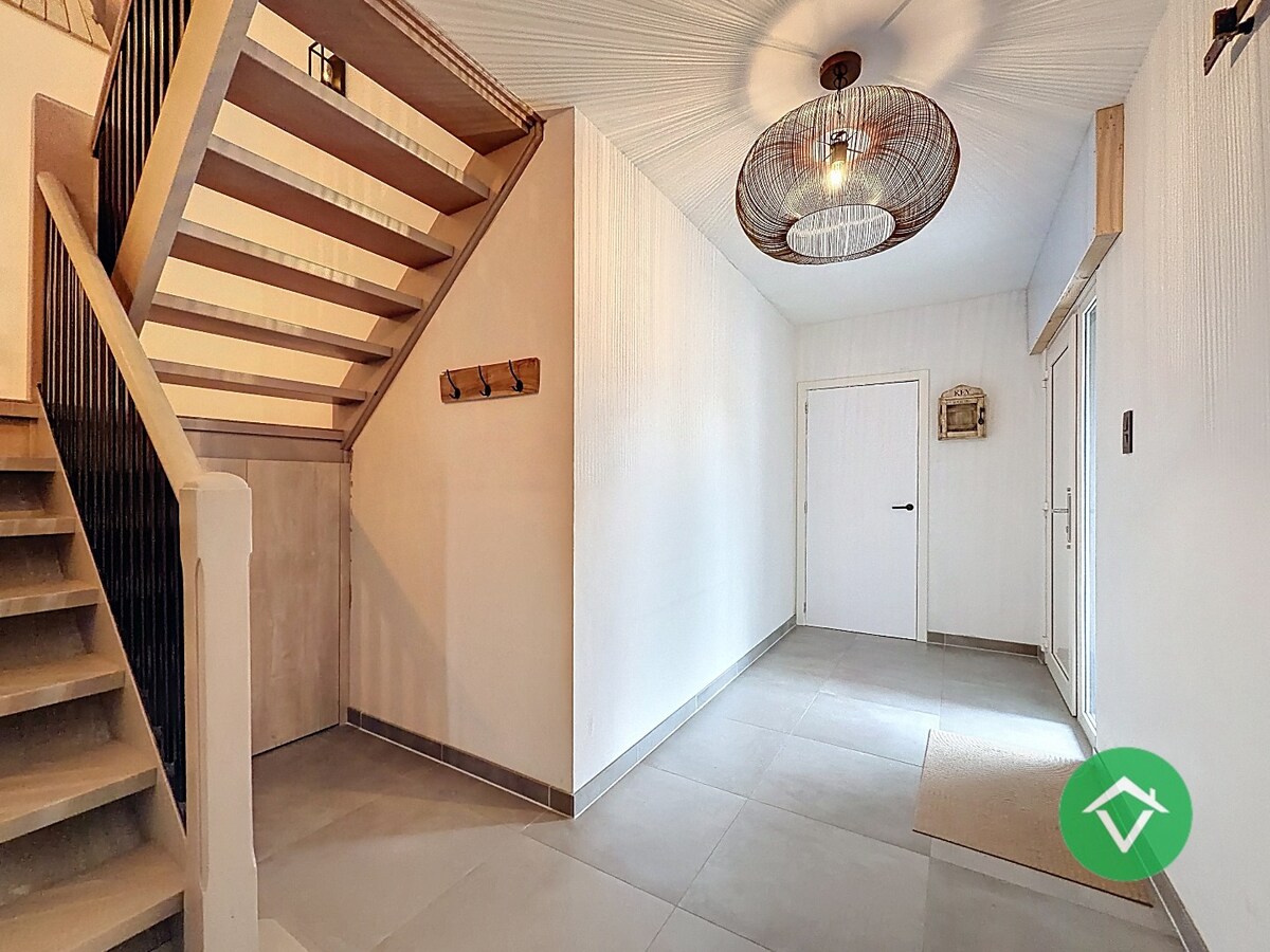 Instapklare woning met 3 slaapkamers en garage te Koekelare 