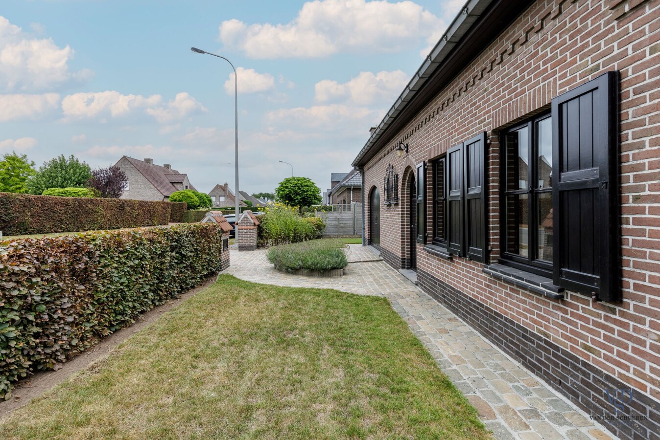 Bijzonder ruime (295m²) gezinswoning in Asper 