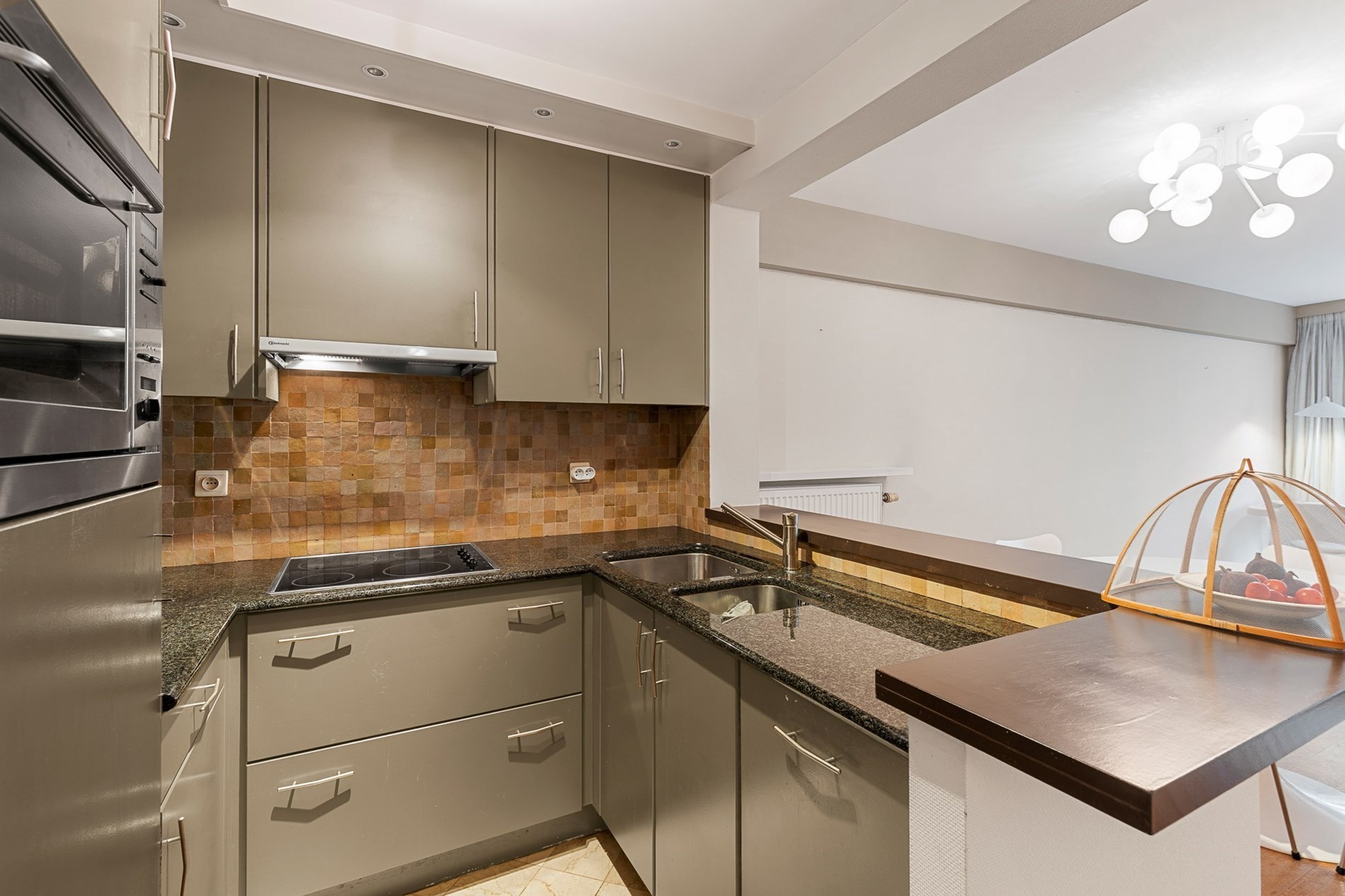 Appartement prêt à emménager avec 2 chambres situé au centre de Knokke. 