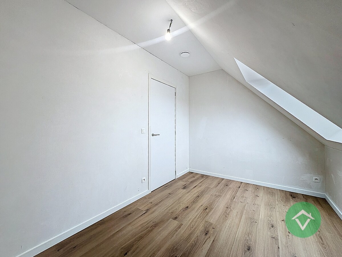 Nieuwbouwappartement met 2 slaapkamers en 2 terrassen in centrum Koekelare 