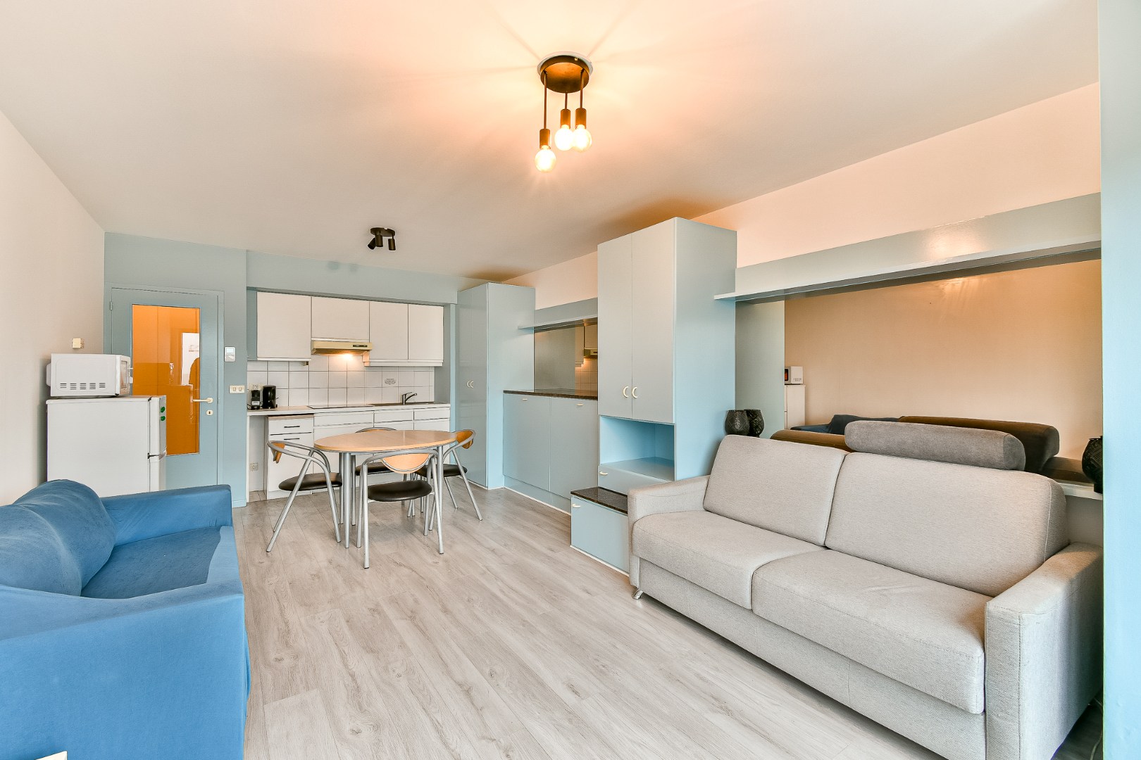 Studio met zongericht balkon in het centrum van Middelkerke 