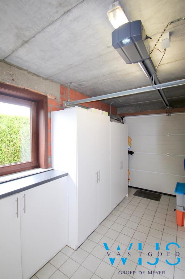 Perfect onderhouden open bebouwing in een rustige wijk te Sleidinge! 