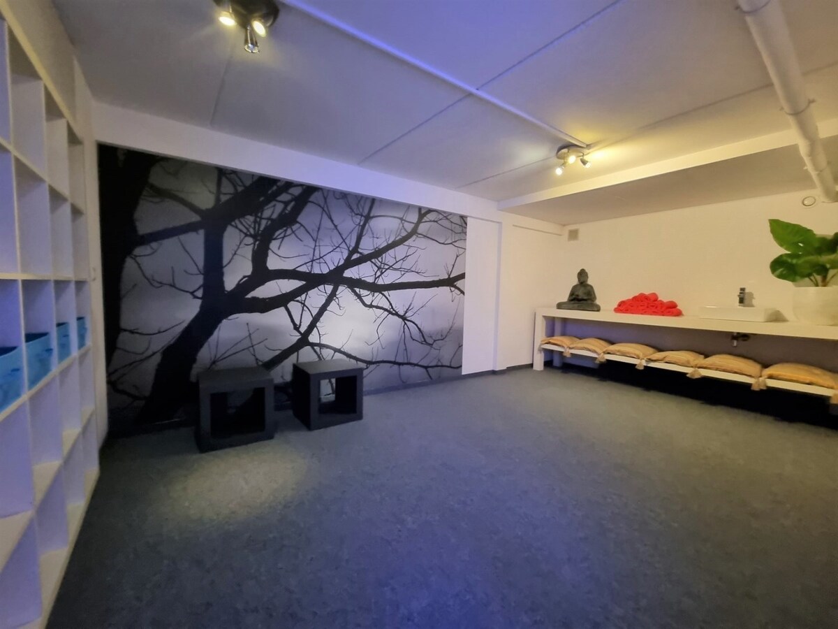 Uitzonderlijk appartement/loft op de zeedijk van Heist (271 m² bew. opp!!) 