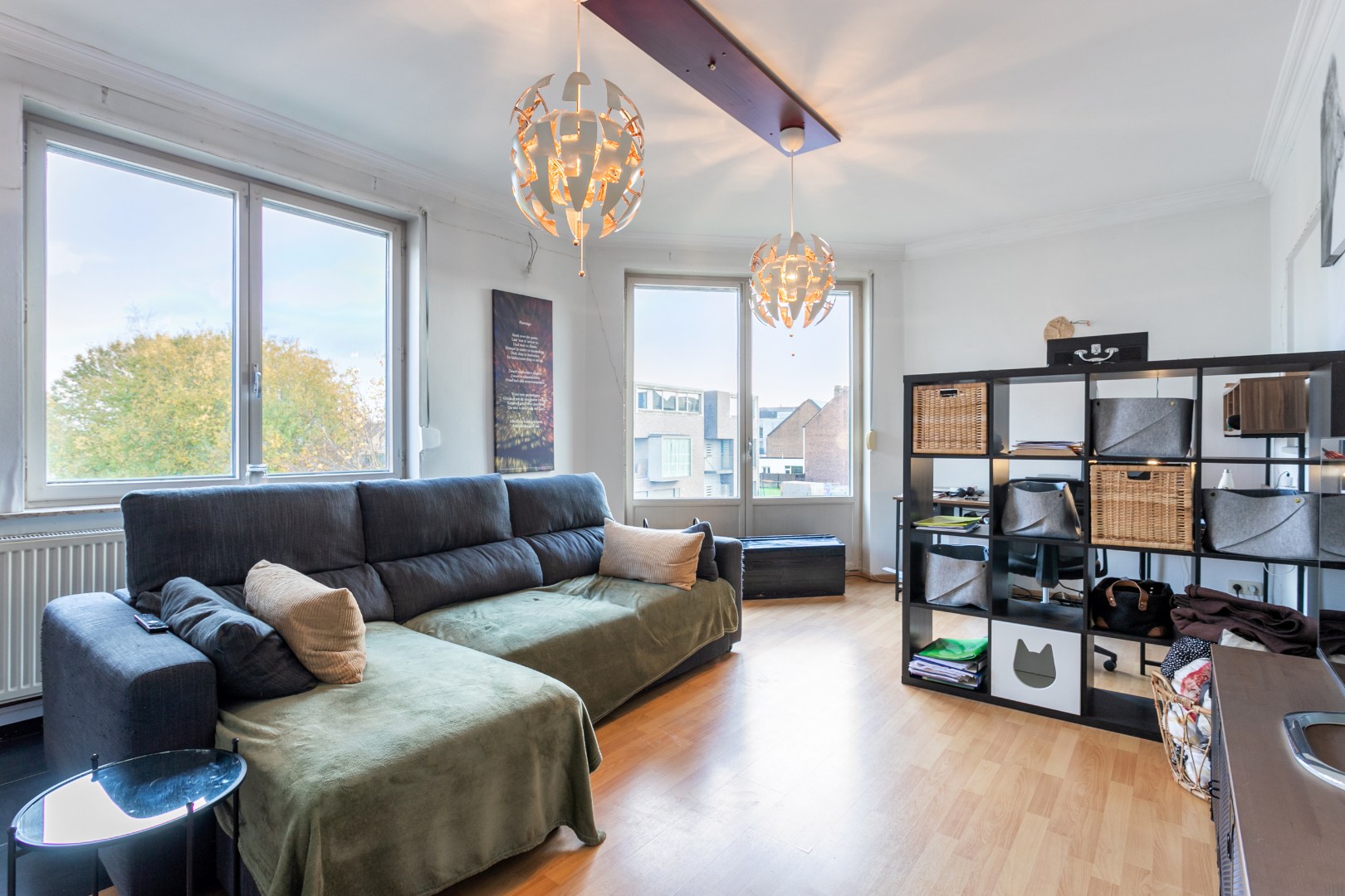 App 200m² met 3 slpks, terras en autostaanplaats te Halle 