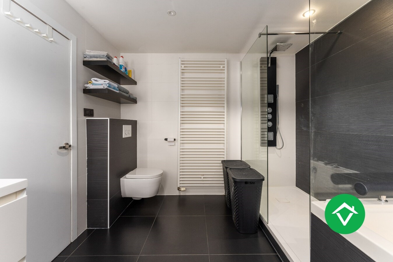 Instapklare, energiezuinige woning met privatieve tuin en garage te Pervijze 