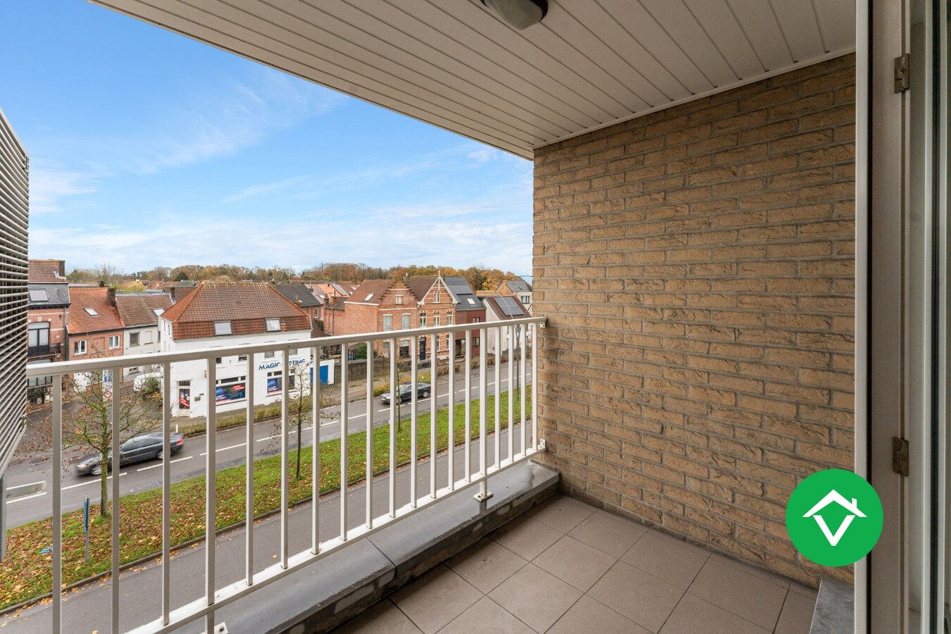 Instapklaar appartement met 3 slaapkamers en autostandplaats te Brugge 