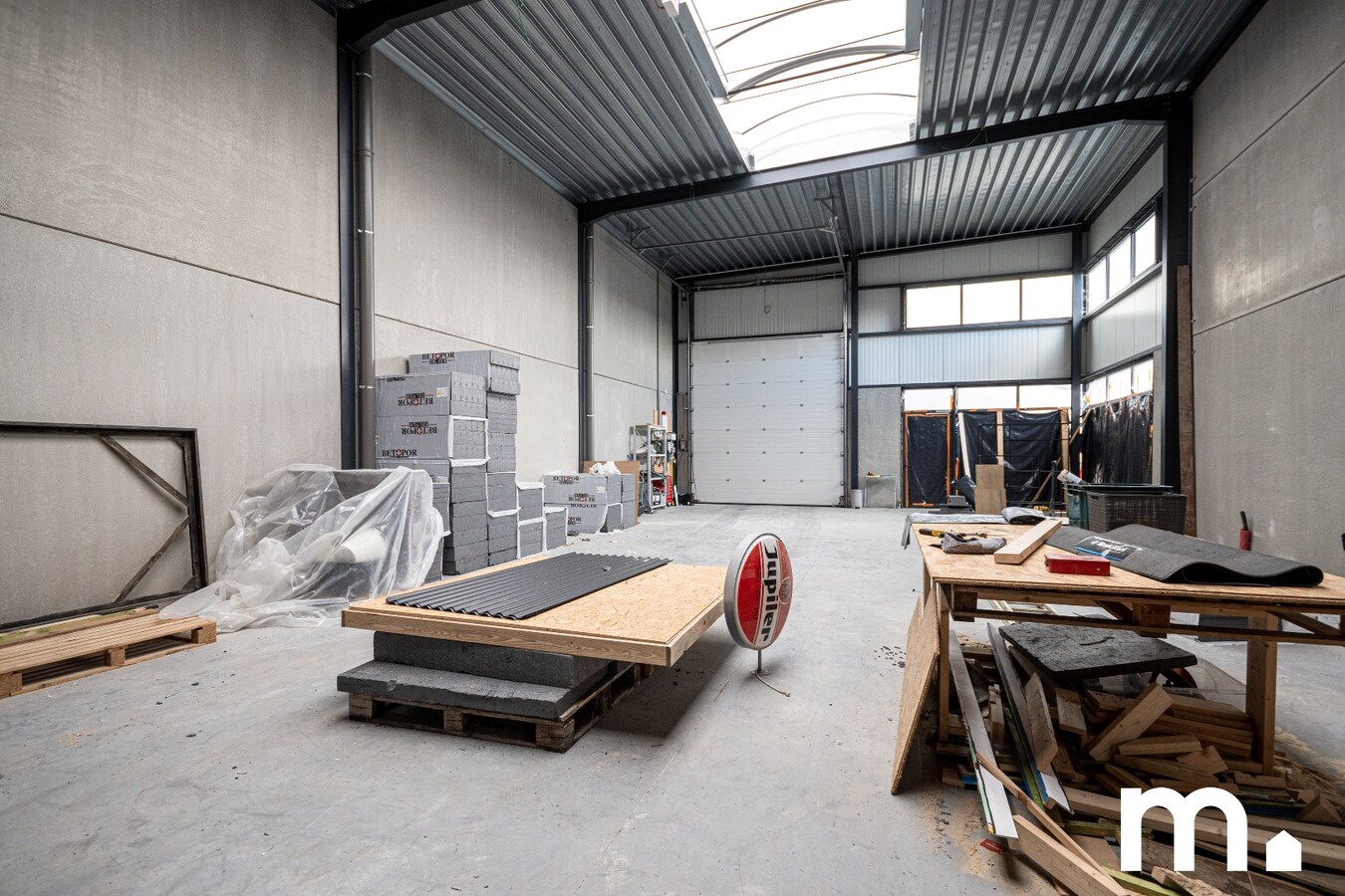 Ruime en lichtrijke KMO-unit van 218 m² met tal van mogelijkheden voor uw onderneming! 