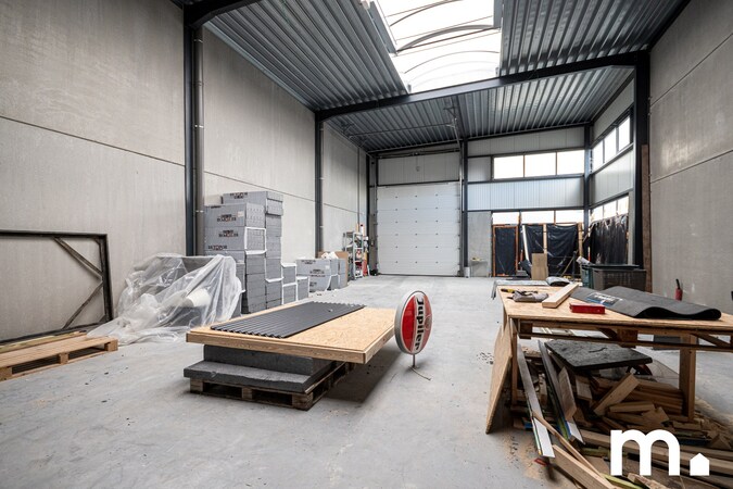 Te koop hangar (loods) - Moen