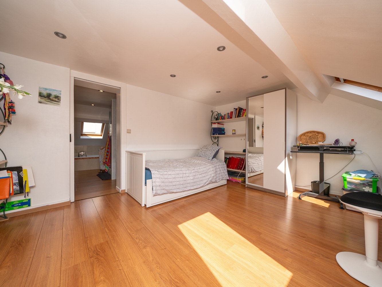 Charmante woning met 4 kamers en stadstuin 