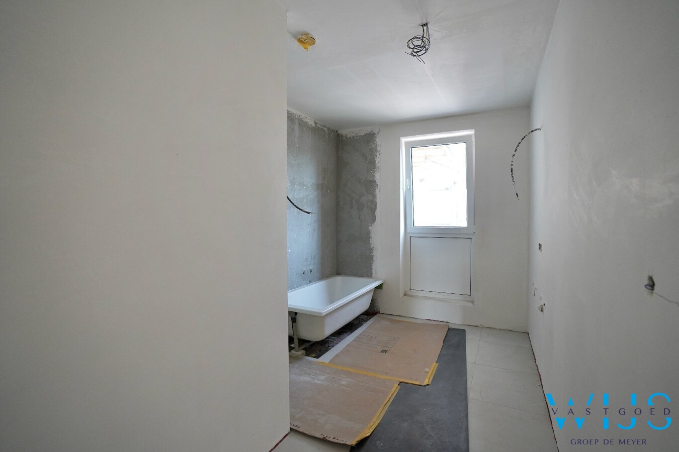 Ruim hoekappartement met 3 slaapkamers en terras 