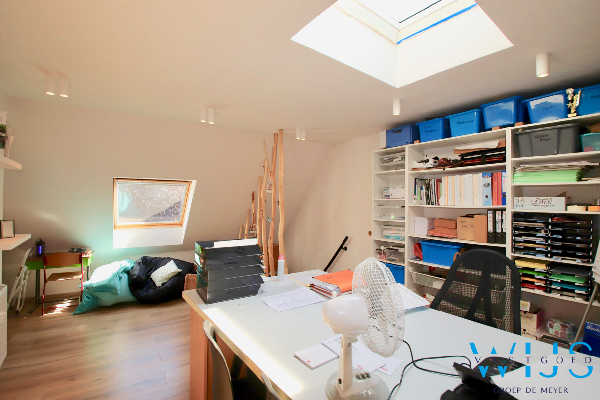 Verrassend ruim woonhuis op een TOPlocatie te Wippelgem 