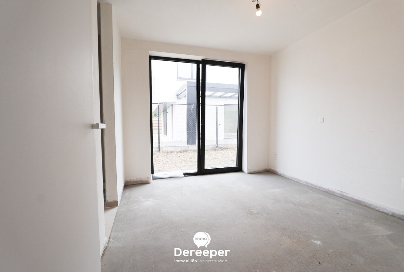 Nieuwbouwwoning met 4 slaapkamers op een uitstekende ligging in centrum Jabbeke 