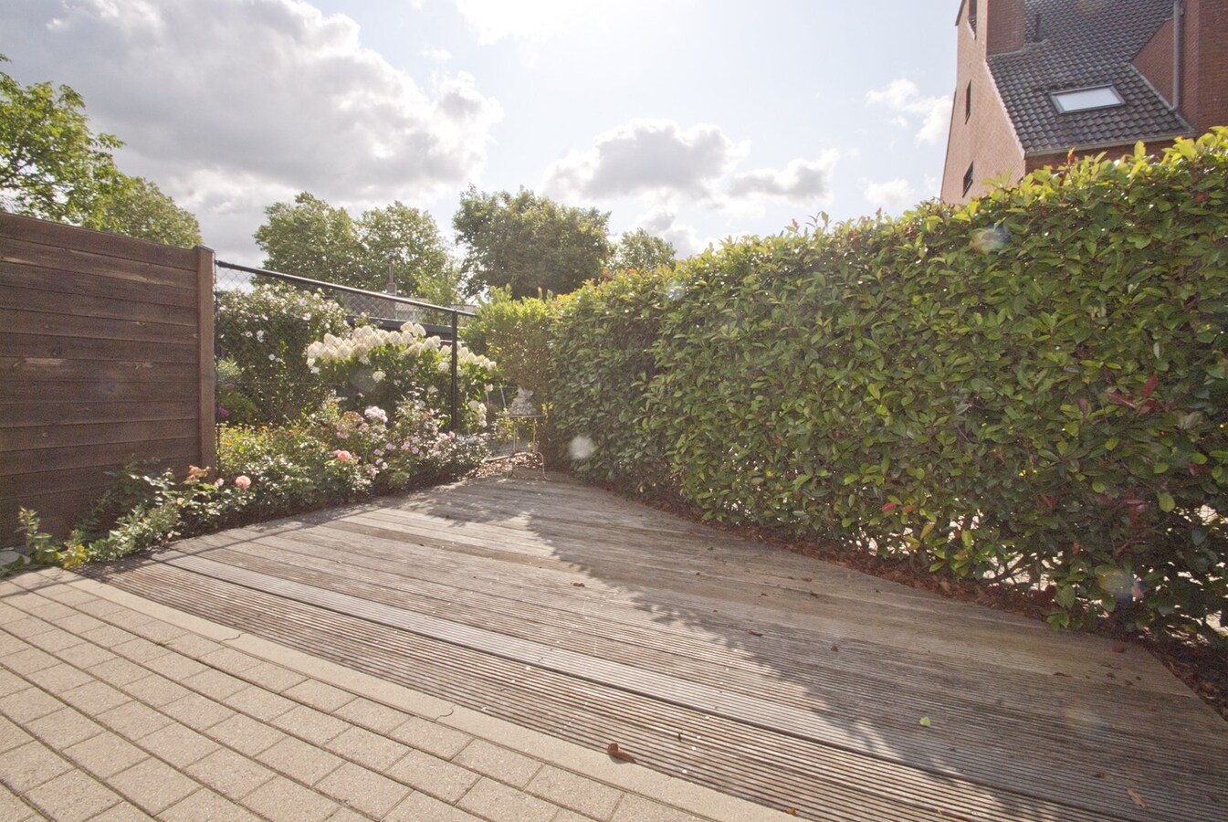 Instapklaar gelijkvloers met 2 slpks - tuin - garagebox 