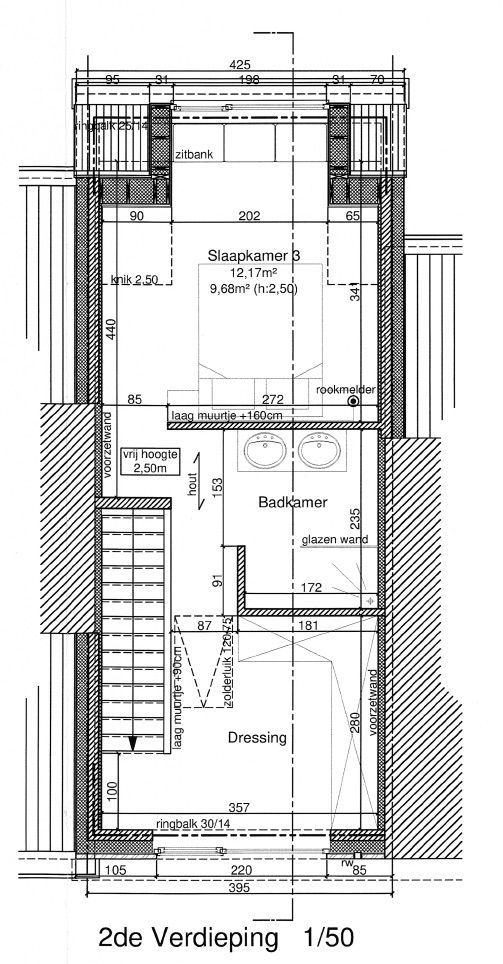 Af te werken woning op perfecte ligging 