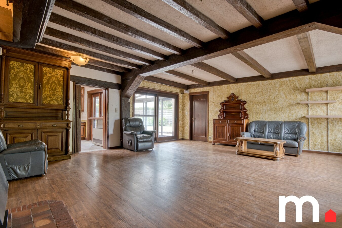 Unieke woning met zwembad en prachtig verzicht op het Preshoekbos ! 