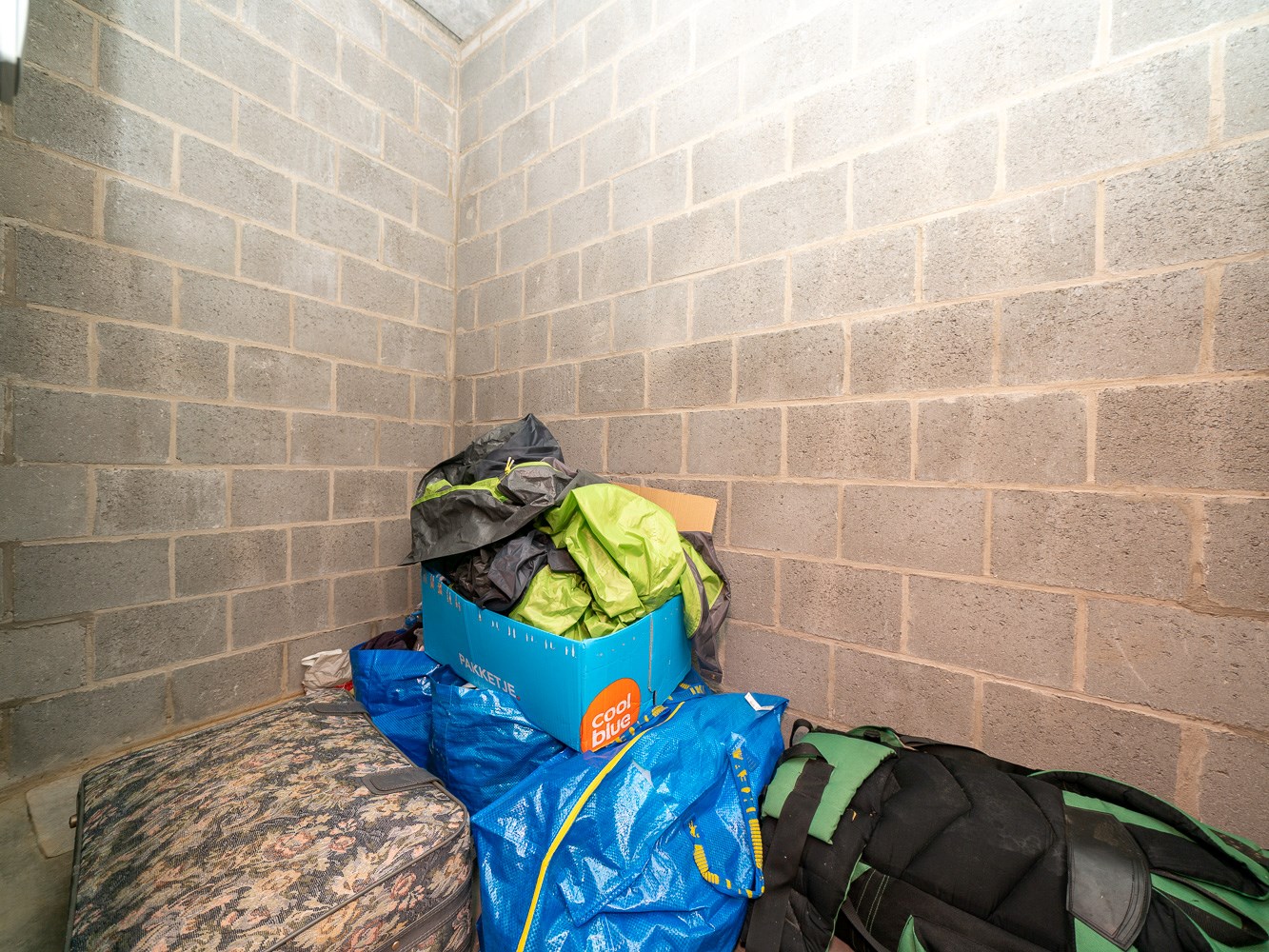 Recent 1-kamer appartement met terras, staanplaats, kelder 