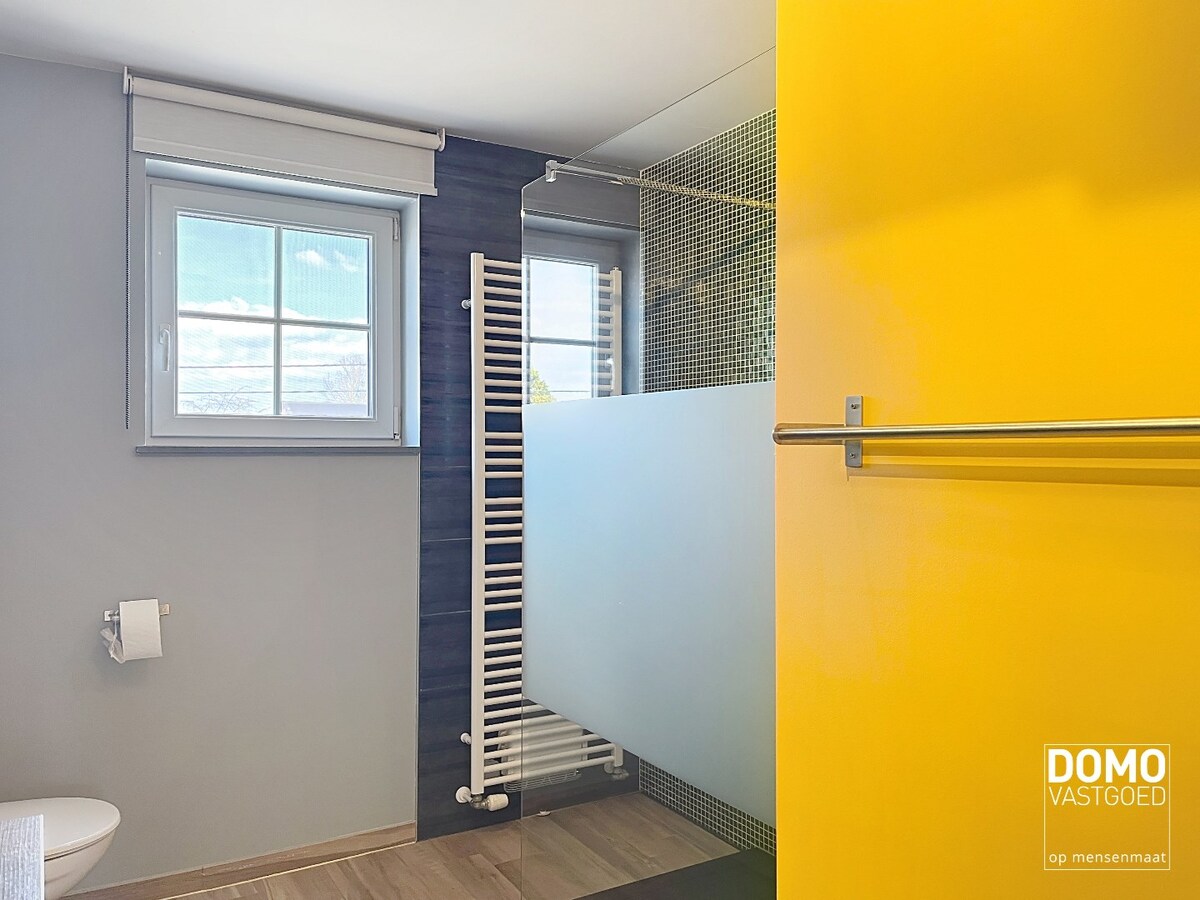 PRACHTIGE WONING MET 3 SLAAPKAMERS EN ZUIDGERICHTE TUIN 