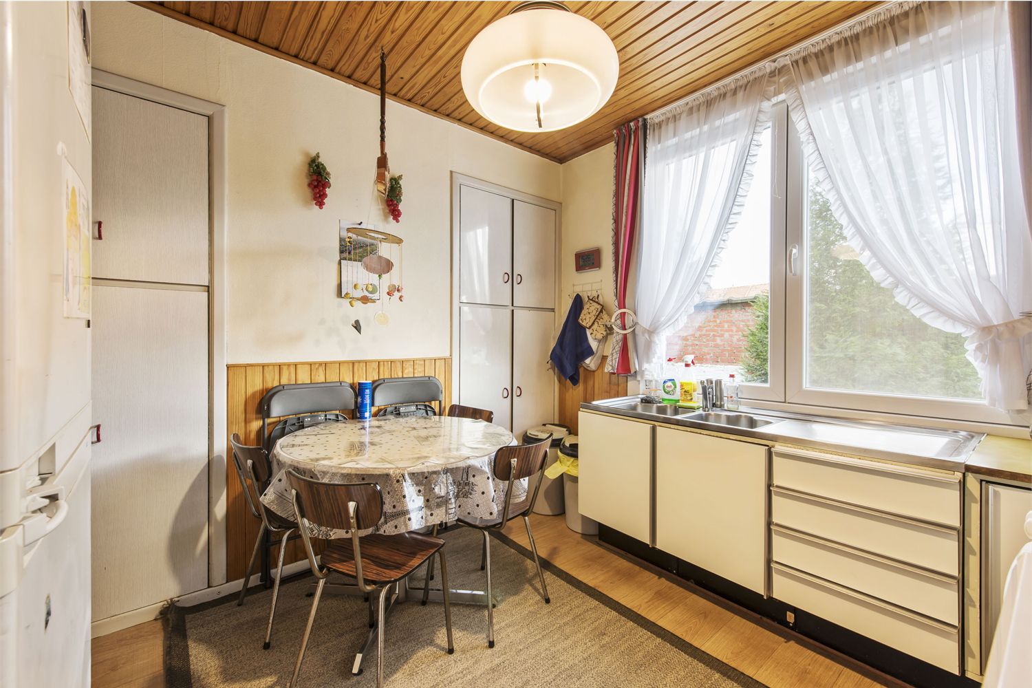 Zeer ruime woning op gunstige locatie 