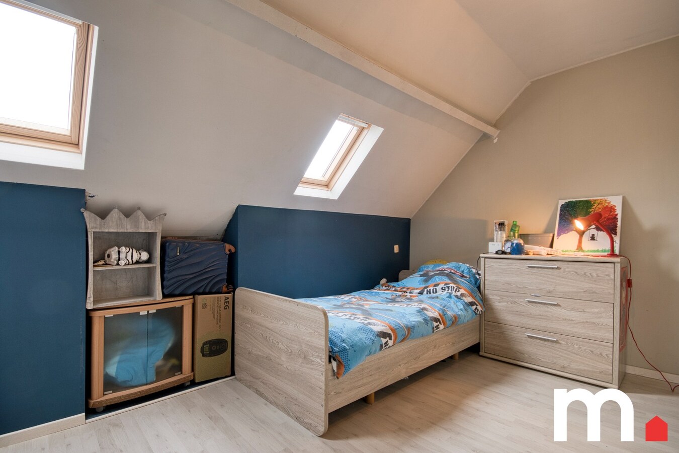 HOB op 734m² met uitweg achteraan EPC B  en multifunctionele ruimte van 48m² te Izegem! 