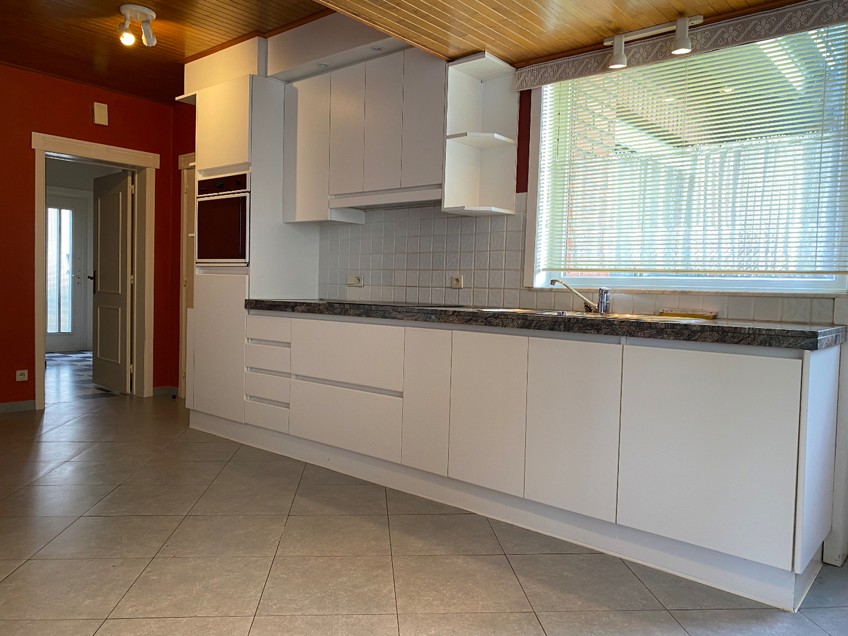 Woning met 3 slaapkamers en garage te Ichtegem 