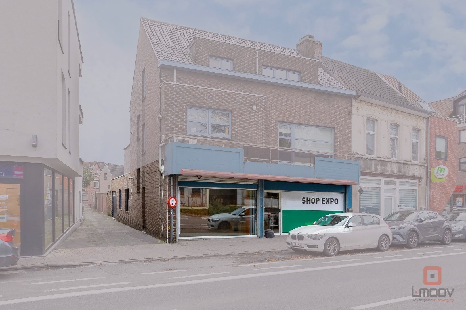 Instapklaar handelspand met woonst en terras op gunstige locatie 