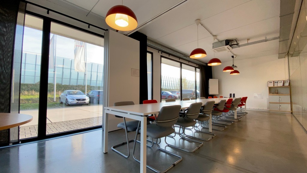 Recente kantoren en magazijnen te huur in Westpoort Zwijndrecht