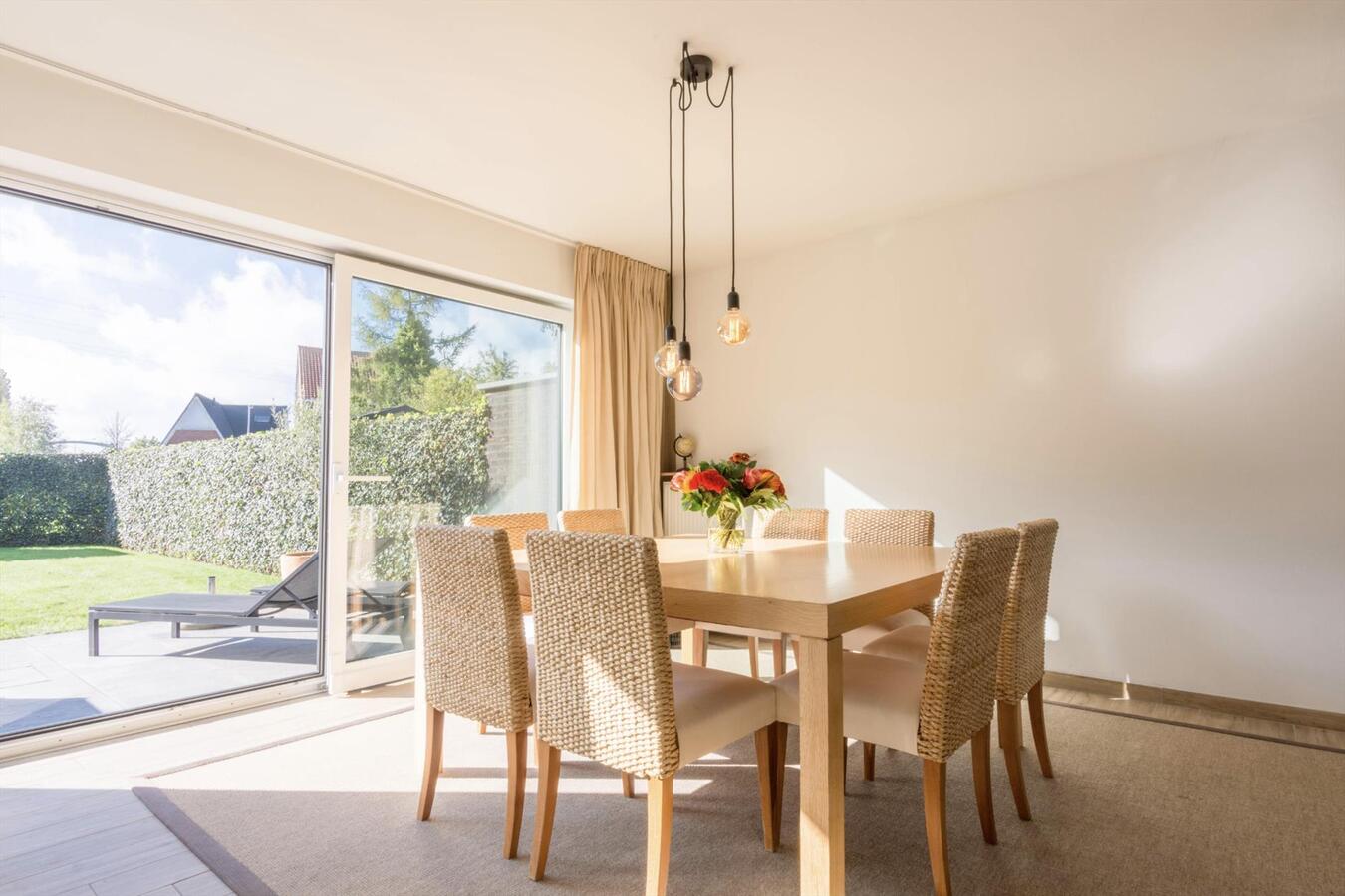Nieuwbouwwoning met luxueuze afwerking te Merelbeke 