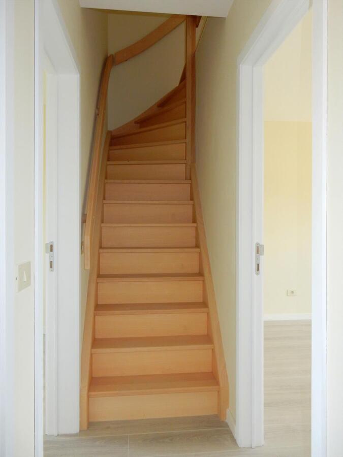 Mooie nieuwbouwwoning met 6 slaapkamers en garage 