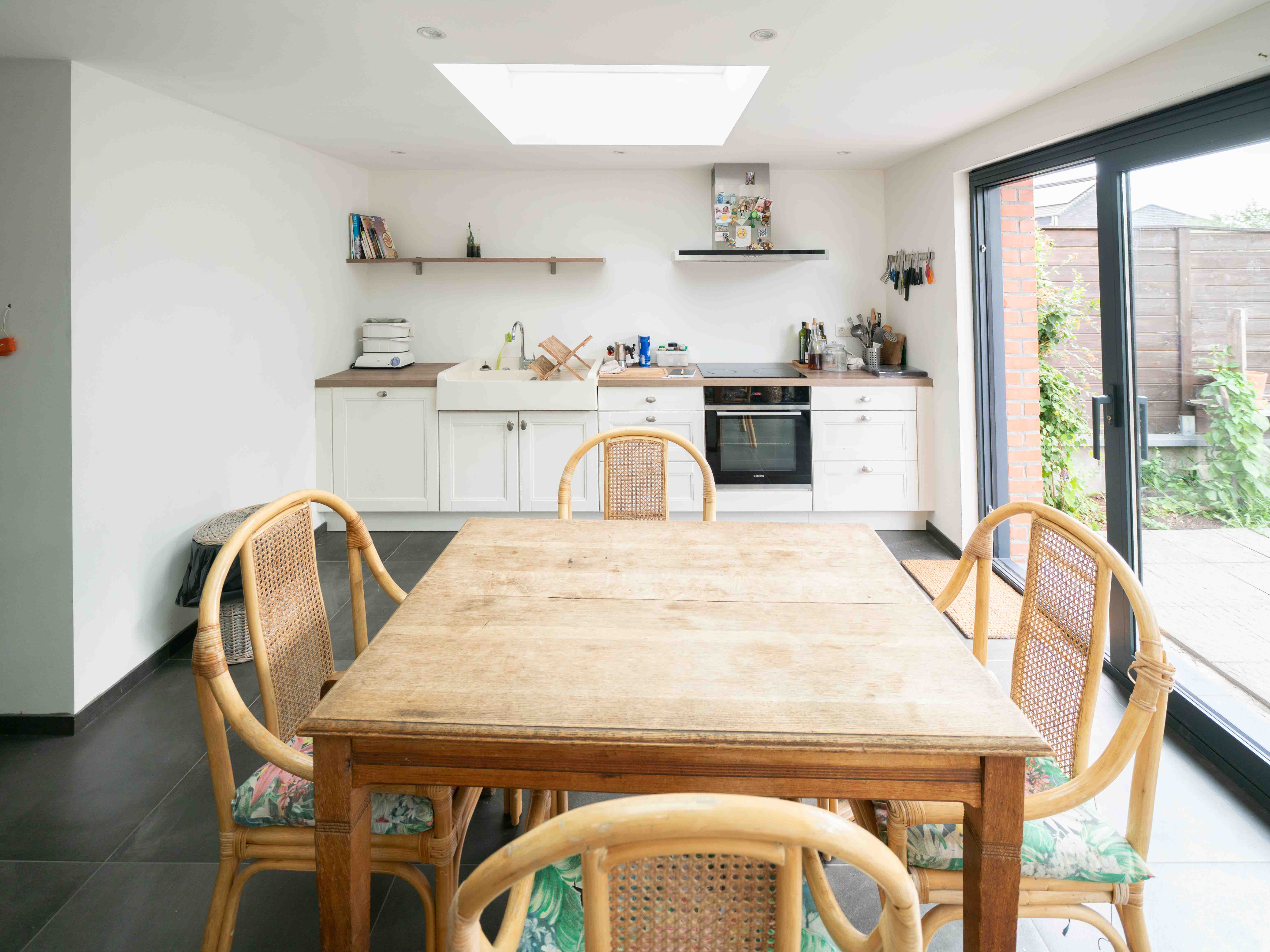 Leuke 2-gevel met gezellige tuin op toplocatie 