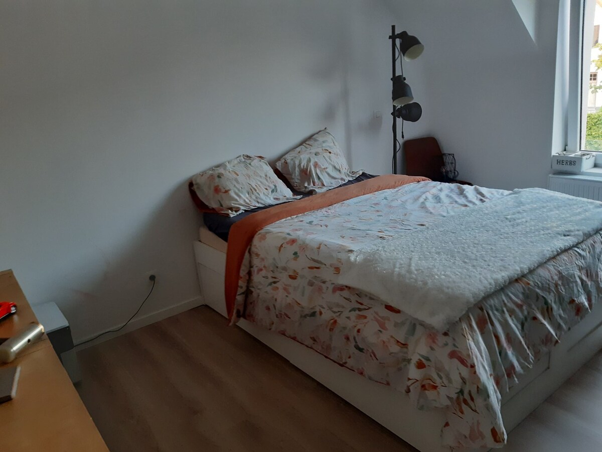 Lichtrijke, eigentijdse  Half Open Bebouwing. 